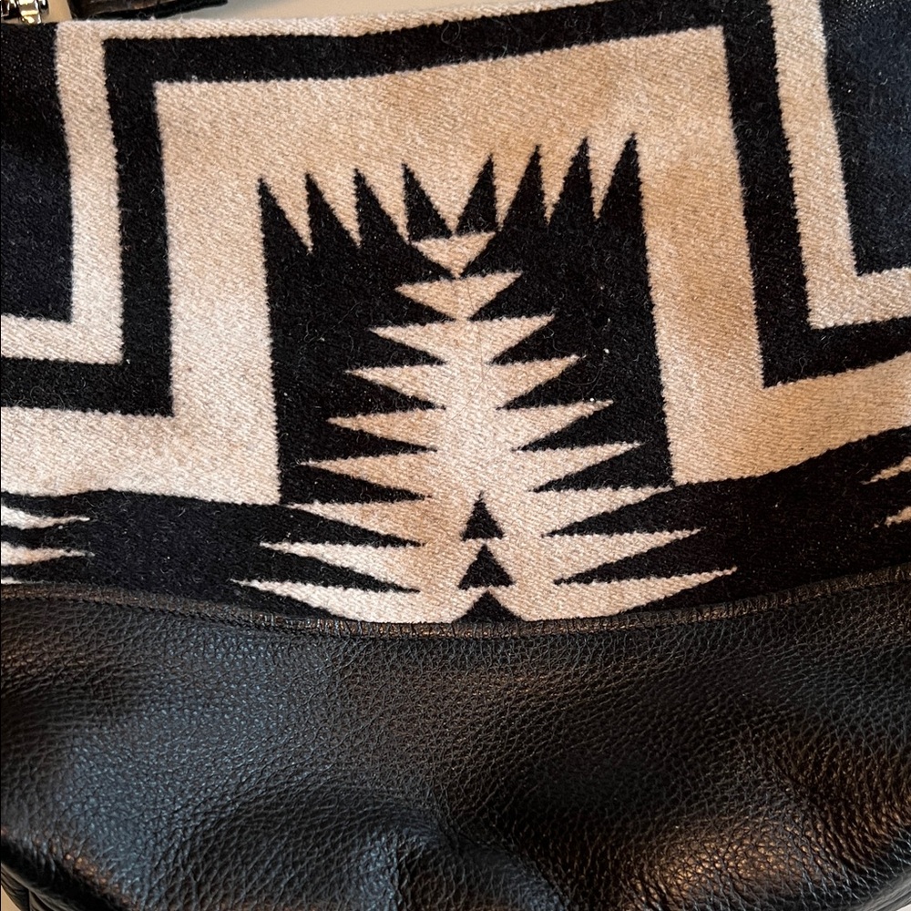 Black and White Pendleton wool handmade purse - Picture 5 of 6